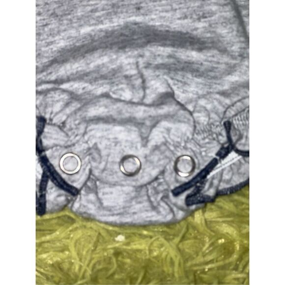 New York Yankees infant one piece 0-3 months - Picture 2 of 4